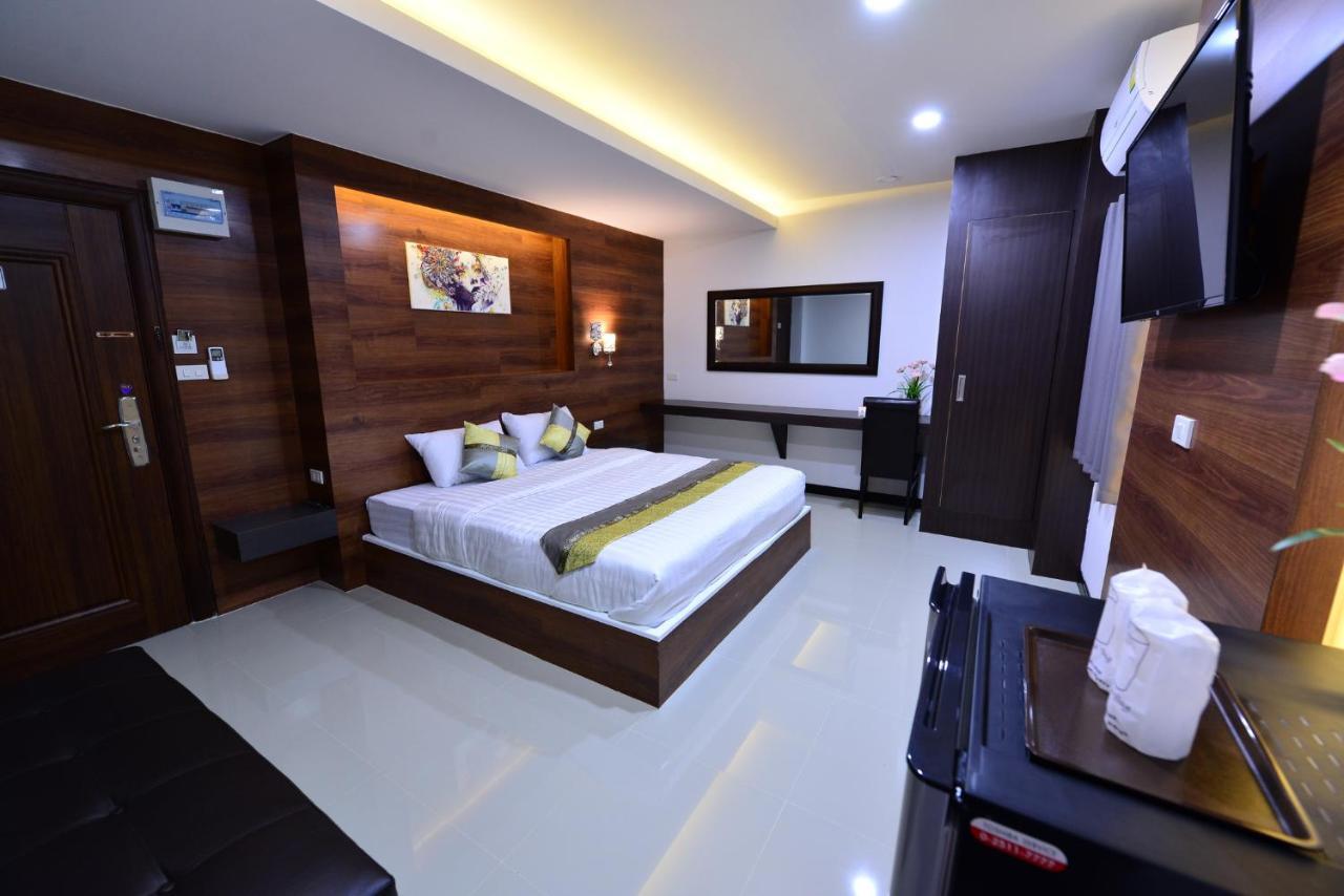 The Room Boutique Hotel Sakon Nakhon Exterior photo