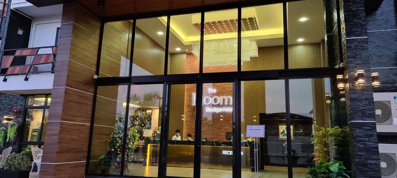 The Room Boutique Hotel Sakon Nakhon Exterior photo