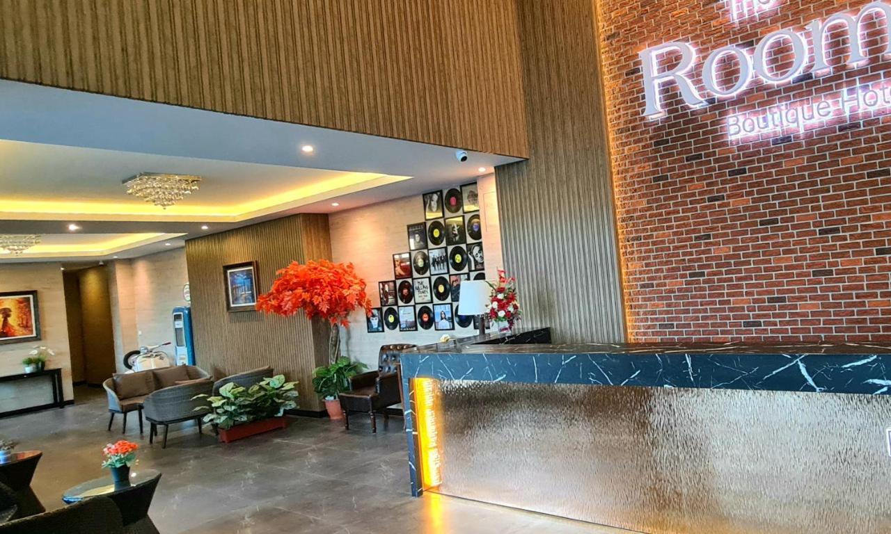 The Room Boutique Hotel Sakon Nakhon Exterior photo