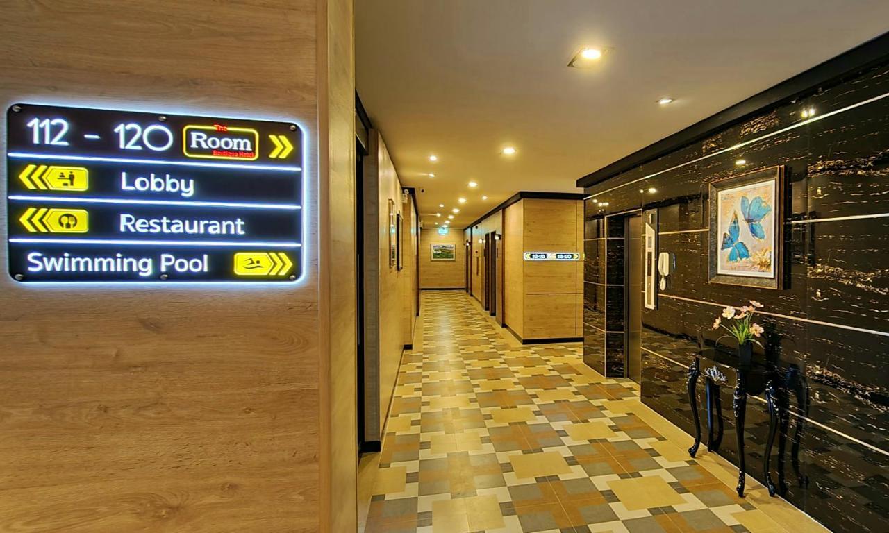 The Room Boutique Hotel Sakon Nakhon Exterior photo