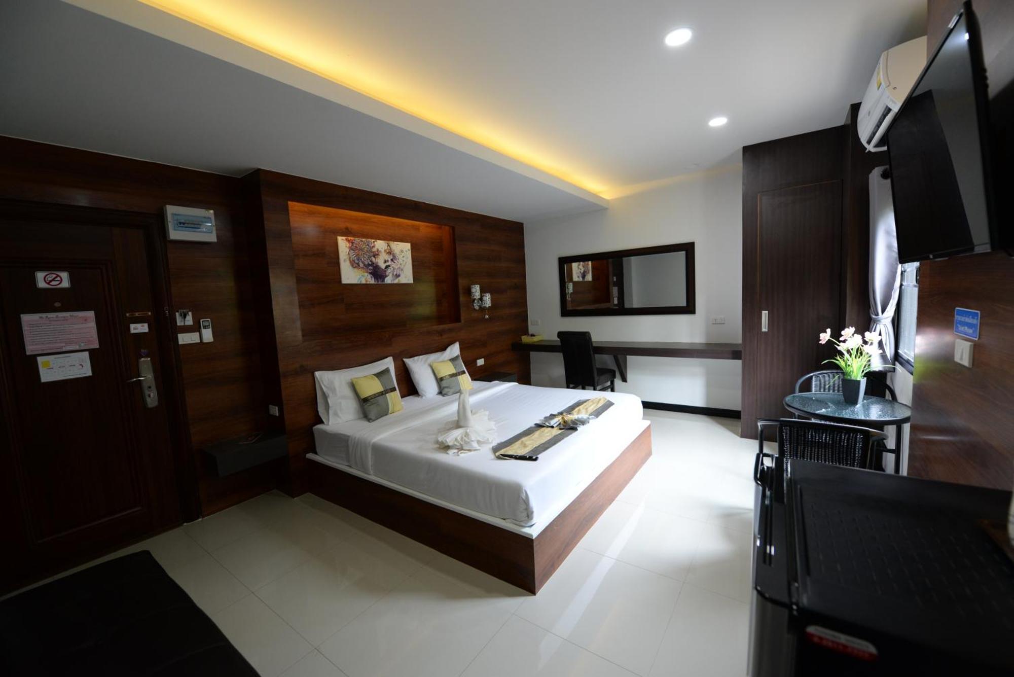 The Room Boutique Hotel Sakon Nakhon Exterior photo